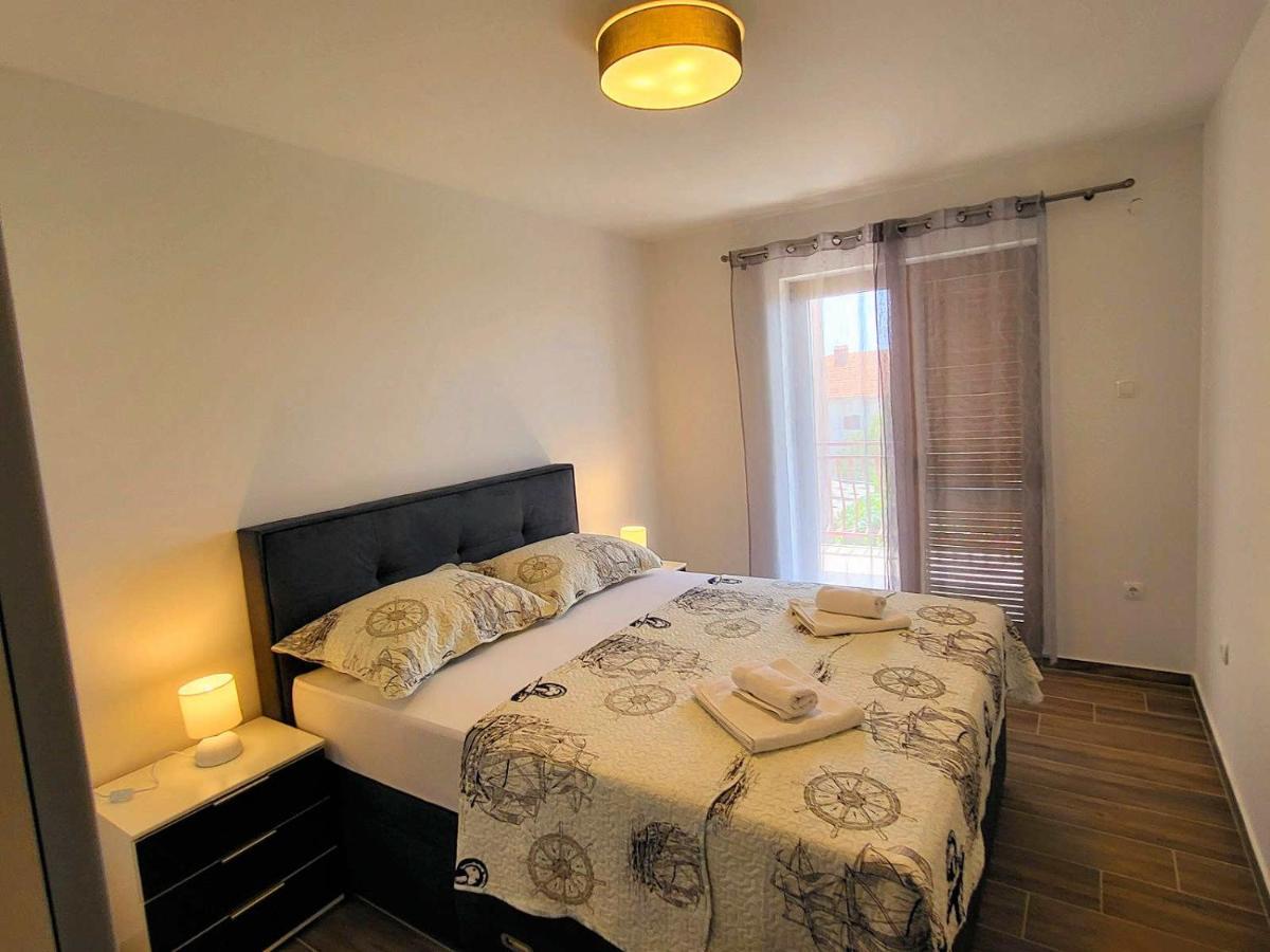 Manda Apartment