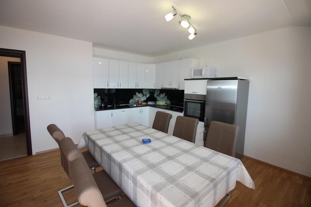 Apartment Manda *